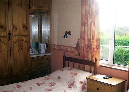 Suncrest Hotel